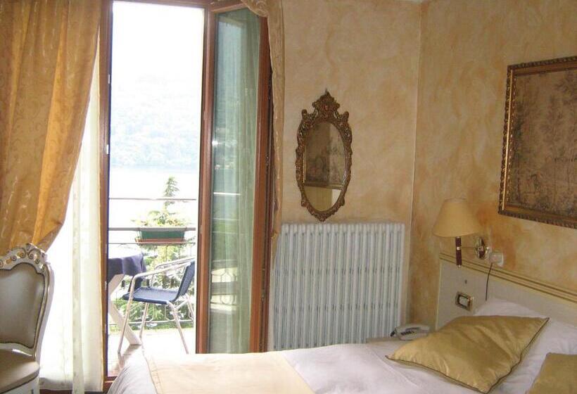 اتاق استاندارد با چشمانداز دریاچه, San Marino