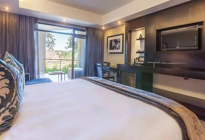 اتاق لوکس, The Fairway Hotel, Spa & Golf Resort