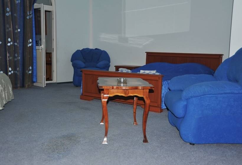 침실 1개 아파트, U Bocharova Ruchja