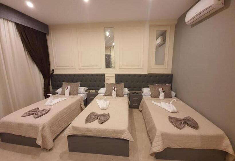 اتاق راحتی سه تخته, City Palace