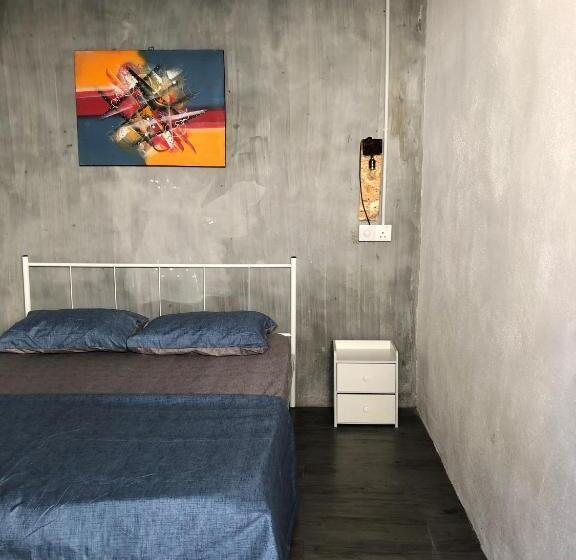 バス共有のスタンダードルーム, Rembulan Langkawi Guesthouse