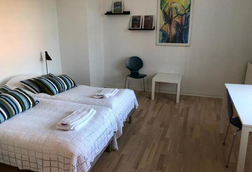 דירת חדר סופריור, Sostrup Slot