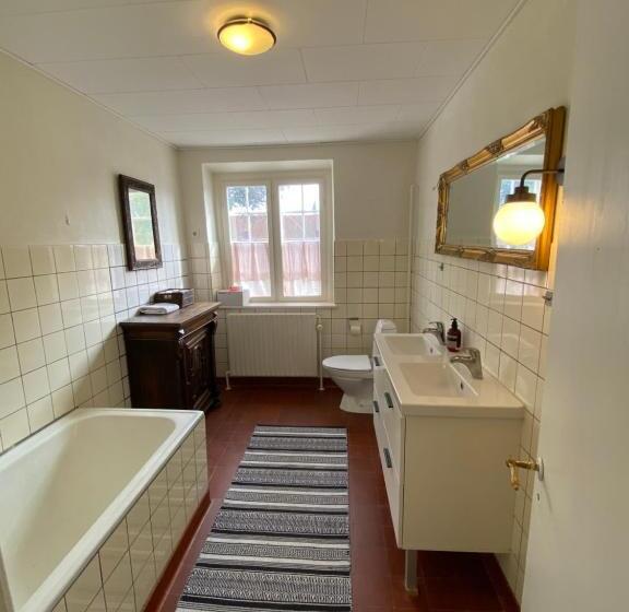 1 Bedroom Apartment Lake View, Sostrup Slot