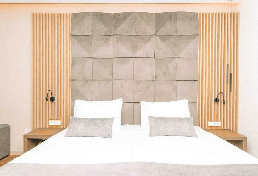 חדר קלאסי, Aminess Khalani