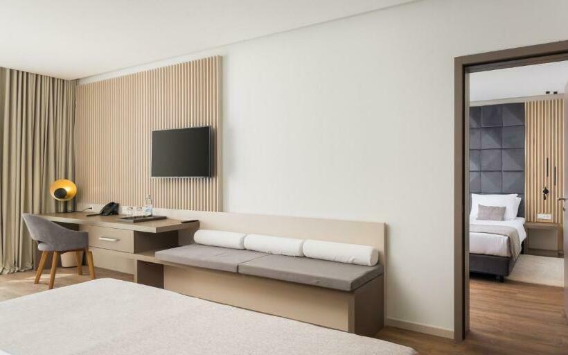 수피리어 패밀리 룸, Aminess Khalani