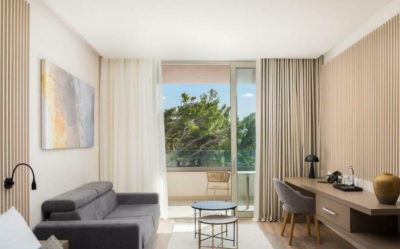 수피리어 패밀리 룸, Aminess Khalani