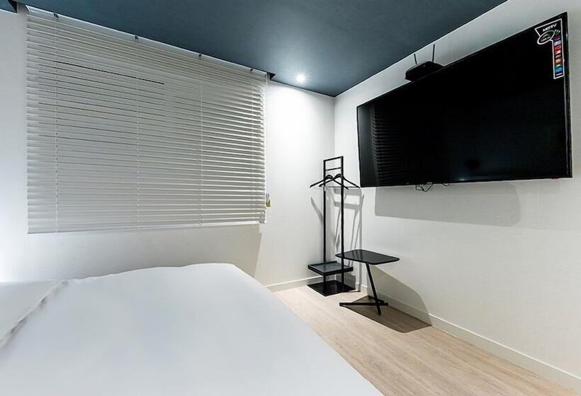 חדר סטנדרט, Yaja Masan Odong Branch