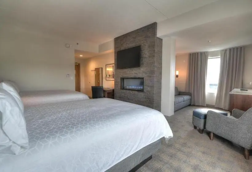 スイート, Holiday Inn & Suites Pigeon Forge Convention Center, An Ihg