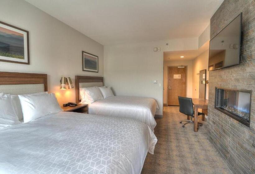 سوییت, Holiday Inn & Suites Pigeon Forge Convention Center, An Ihg