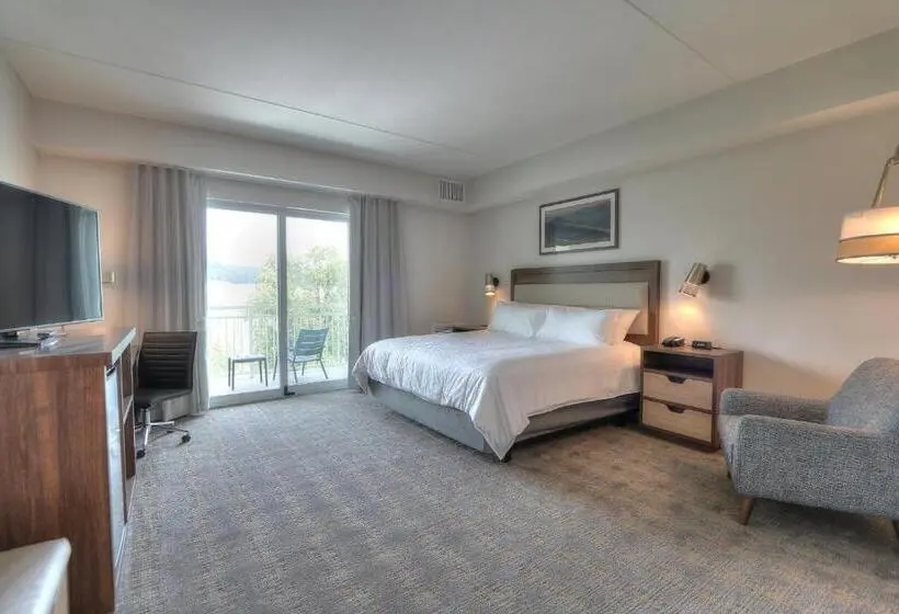 身障者適用スタンダードルーム, Holiday Inn & Suites Pigeon Forge Convention Center, An Ihg