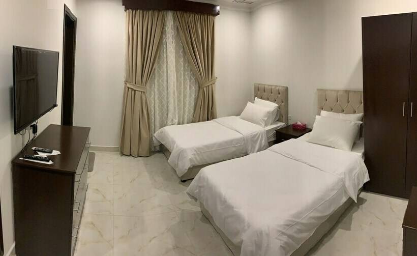 Студия Deluxe, Vera House &