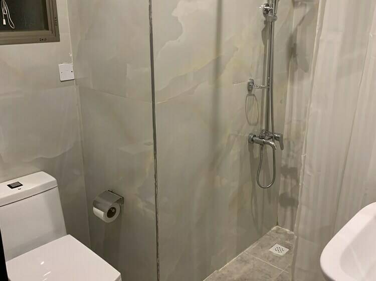 Студия Deluxe, Vera House &