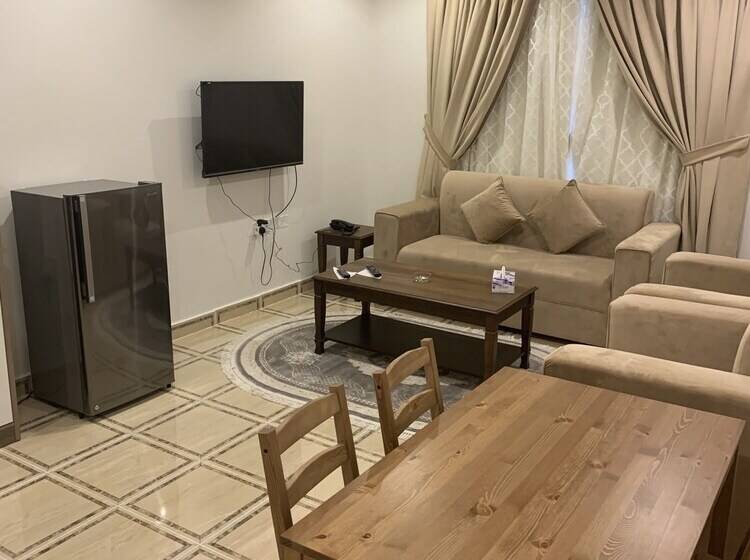 Студия Deluxe, Vera House &