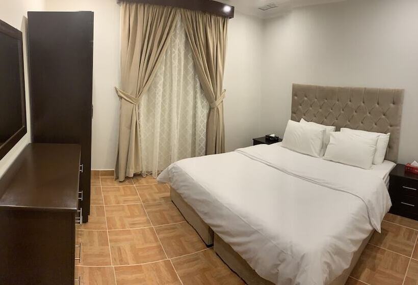 Студия Deluxe, Vera House &