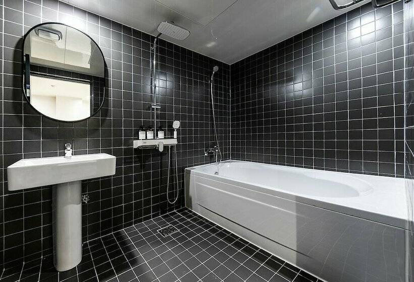 חדר סטנדרט, Yaja Masan Odong Branch