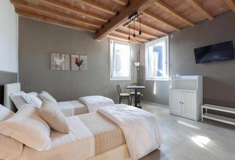 اتاق استاندارد با چشم‌انداز باغ, La Casa Di Valeria   Modena