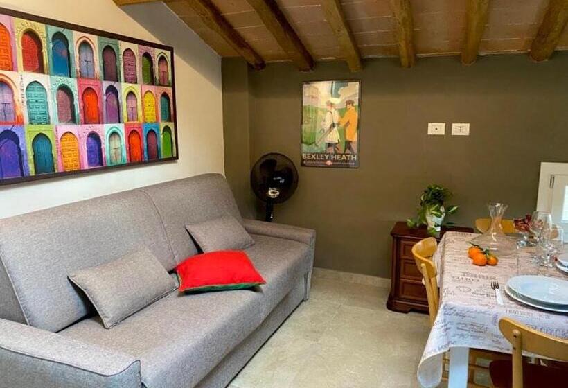 سوییت جونیور, La Casa Di Valeria   Modena