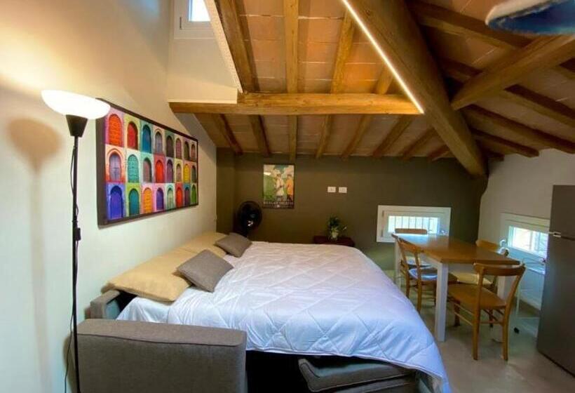 Junior Suite, La Casa Di Valeria   Modena