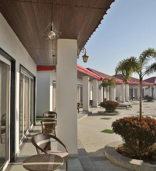 جناح إدارى, Mannat Resort Paota