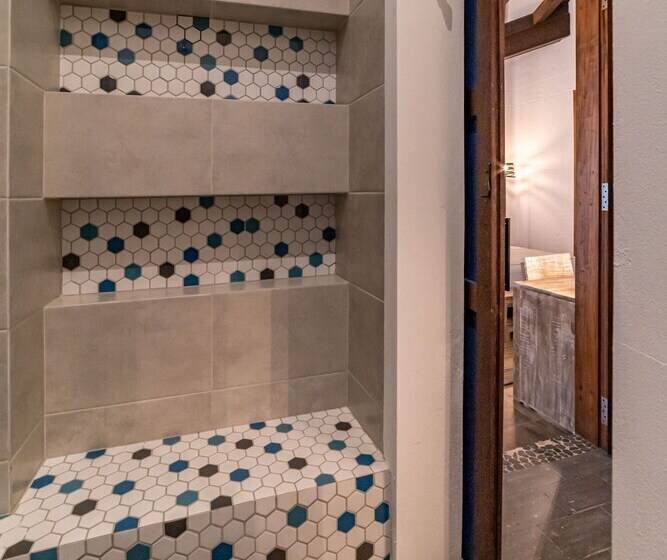 Четырехместный Номер Стандарт с Балконом, Casa Jacaranda Hotel Boutique