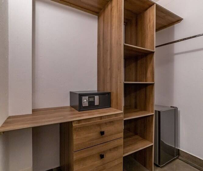 발코니가 있는 4인용 스탠다드 룸, Casa Jacaranda Hotel Boutique