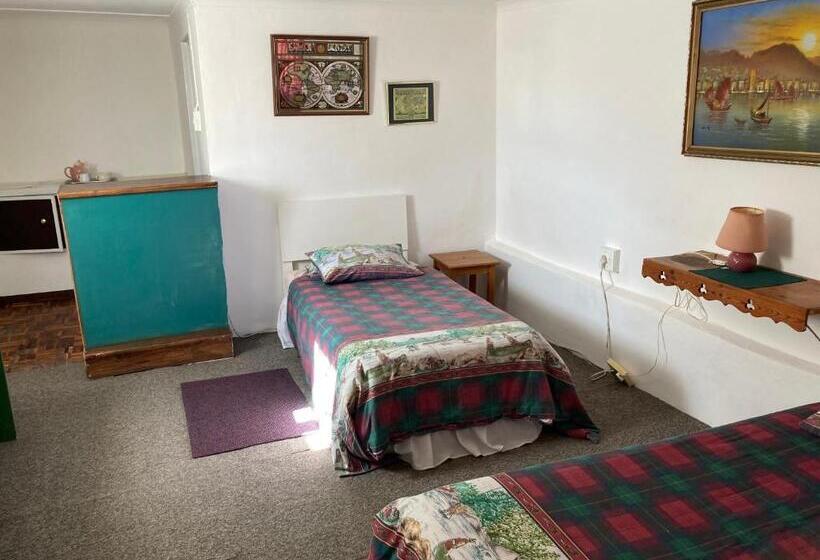 חדר אקונומי, Old Mill Inn