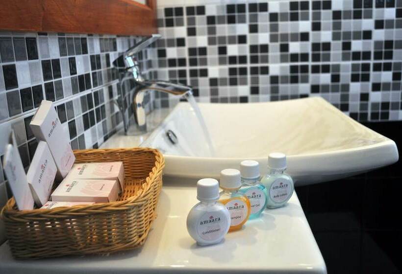 디럭스 룸, Amaara Sky Hotel Kandy