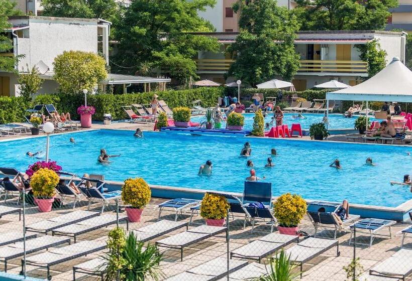اتاق استاندارد چهار تخته, Residence Blu Marlin Natural Beach