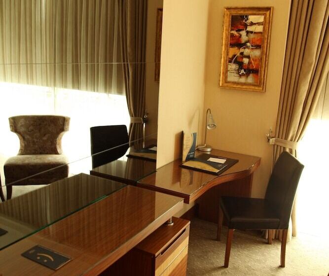 غرفة قياسية, Armi̇s