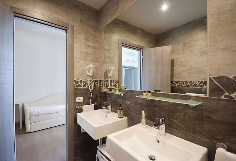 高级大房间, Brigantino