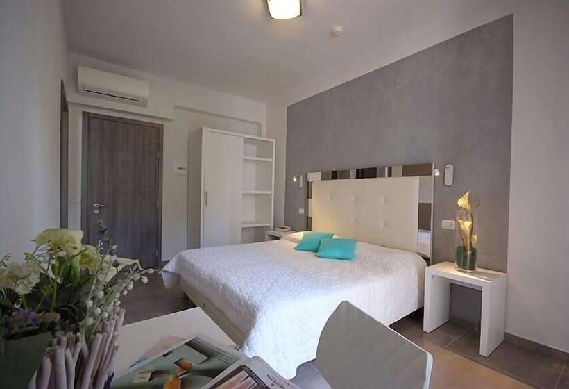 高级三人间, Brigantino