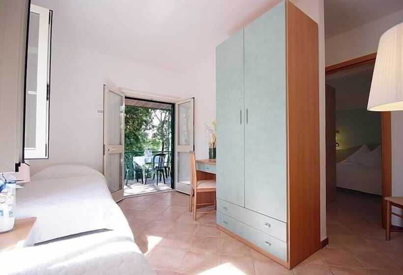 高级家庭房间, Brigantino