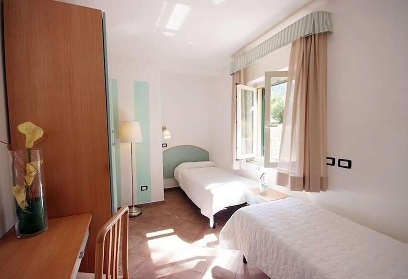 高级家庭房间, Brigantino