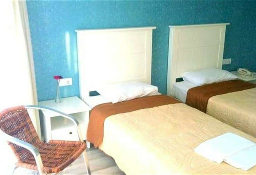 スタンダードルーム, Corner Boutique