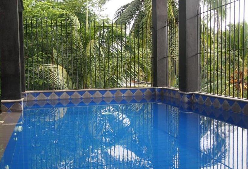 סוויטת פנטהאוז, Flower Garden