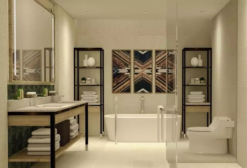 سوئیت با بالکن, Four Points By Sheraton Palawan Puerto Princesa