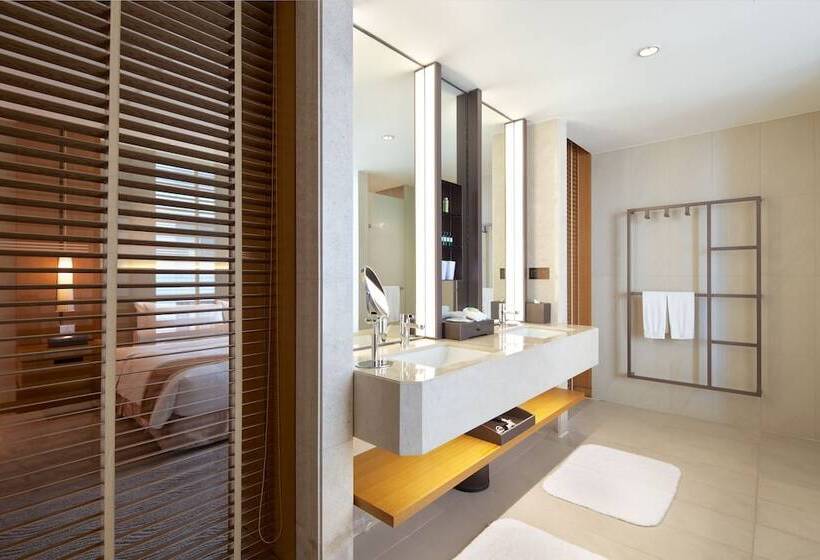 استودیوی استاندارد, Millennium Hotel Taichung