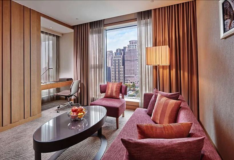 استودیوی استاندارد, Millennium Hotel Taichung