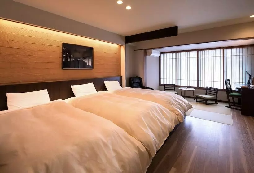 Standard Kolmen Hengen Huone, Miyajima Villa