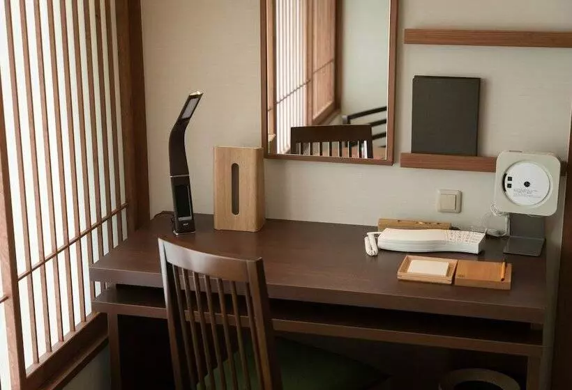 Standard Kolmen Hengen Huone, Miyajima Villa