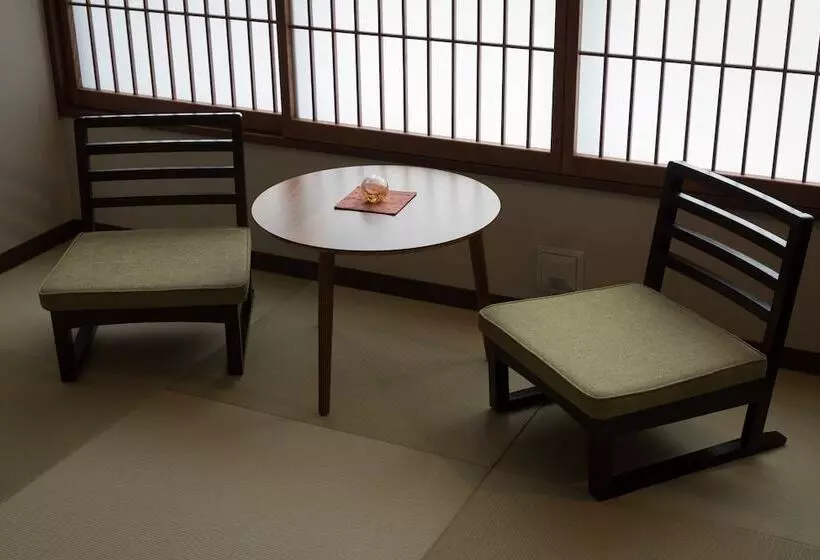 Standard Kolmen Hengen Huone, Miyajima Villa
