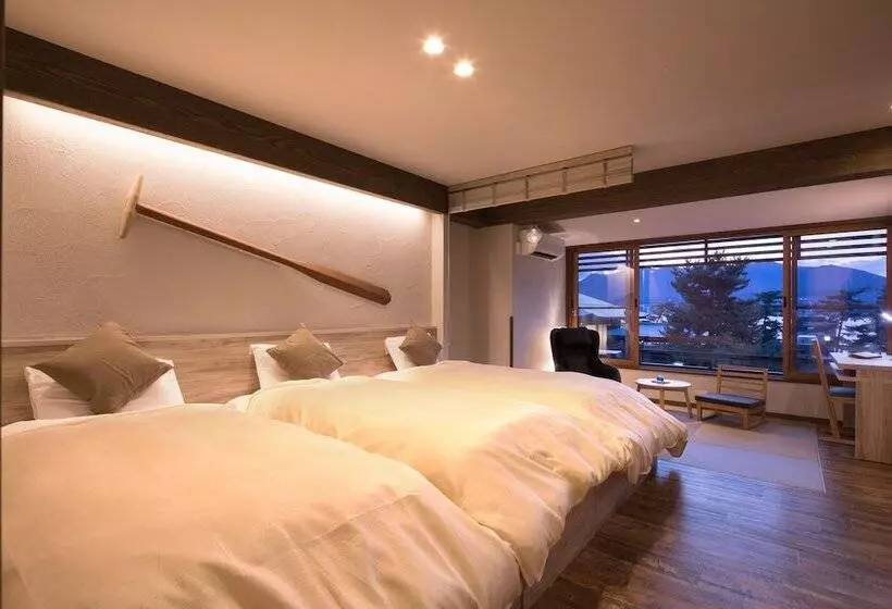 Standard Kolmen Hengen Huone, Miyajima Villa