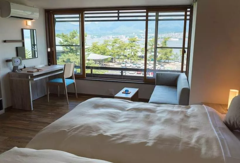 Economy-huone, Miyajima Villa