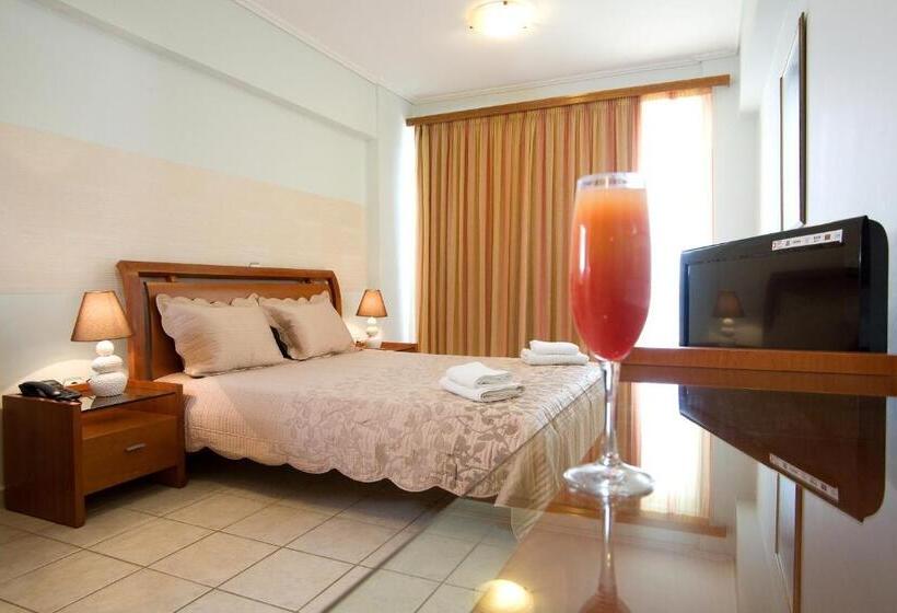 סוויטת ג'וניור, Grand Nefeli