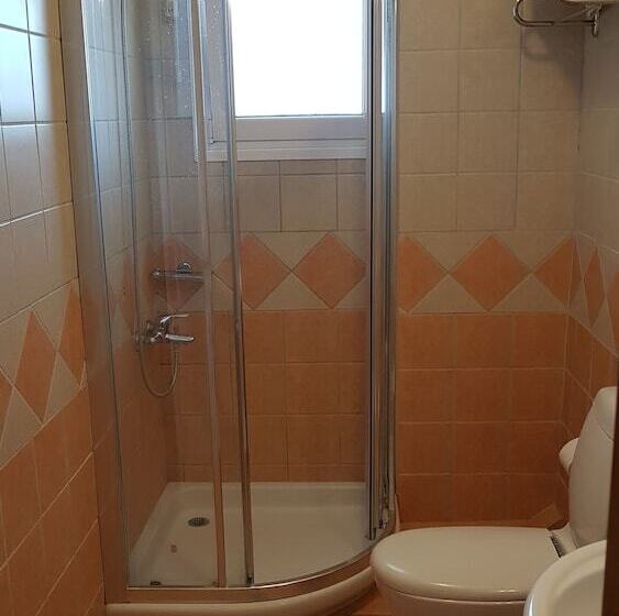 חדר סטנדרט נוף להרים, Grand Nefeli