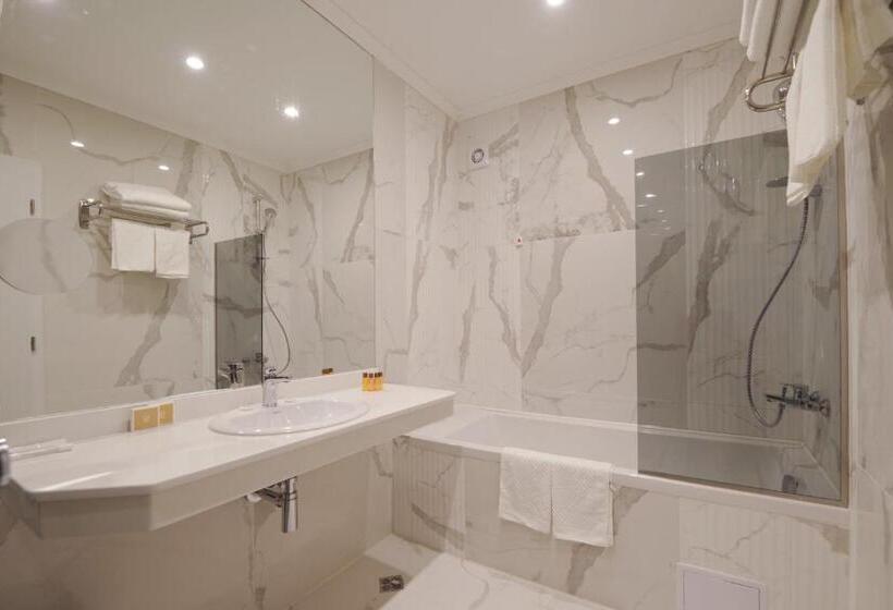 غرفة ديلوكس, Perla Beach Luxury All Inclusive & Free Beach Access