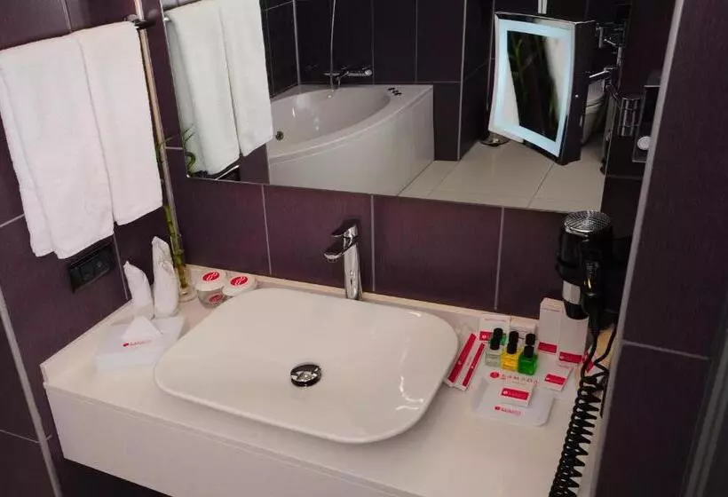 Suite with Terrace, Ramada Plaza By Wyndham Izmit
