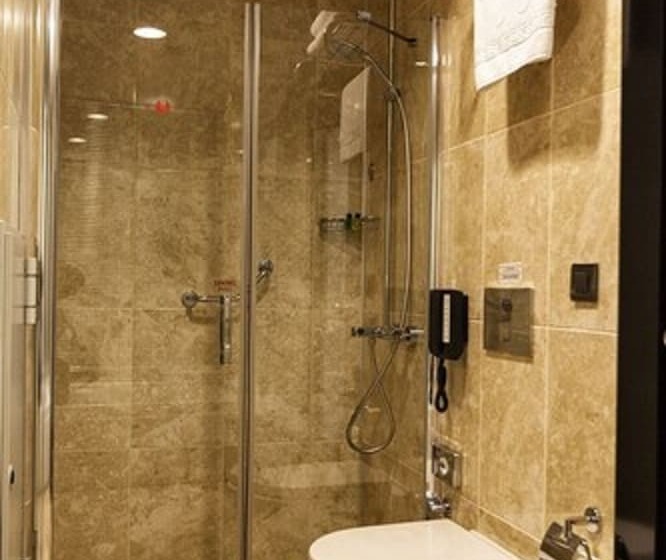 Quarto Estandar Comunicado, Ramada Plaza By Wyndham Izmit