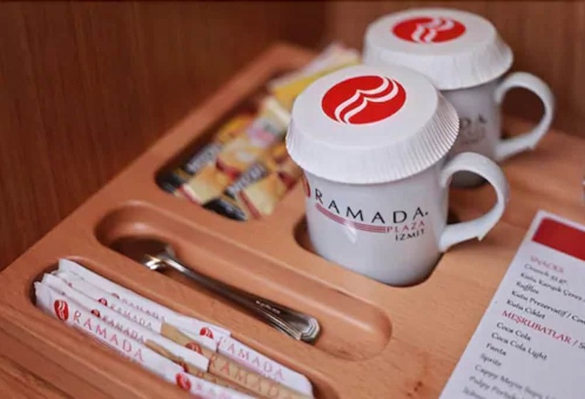 اتاق استاندارد تودرتو, Ramada Plaza By Wyndham Izmit