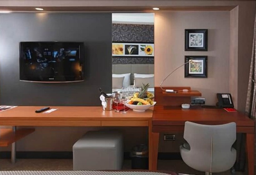 اتاق استاندارد تودرتو, Ramada Plaza By Wyndham Izmit